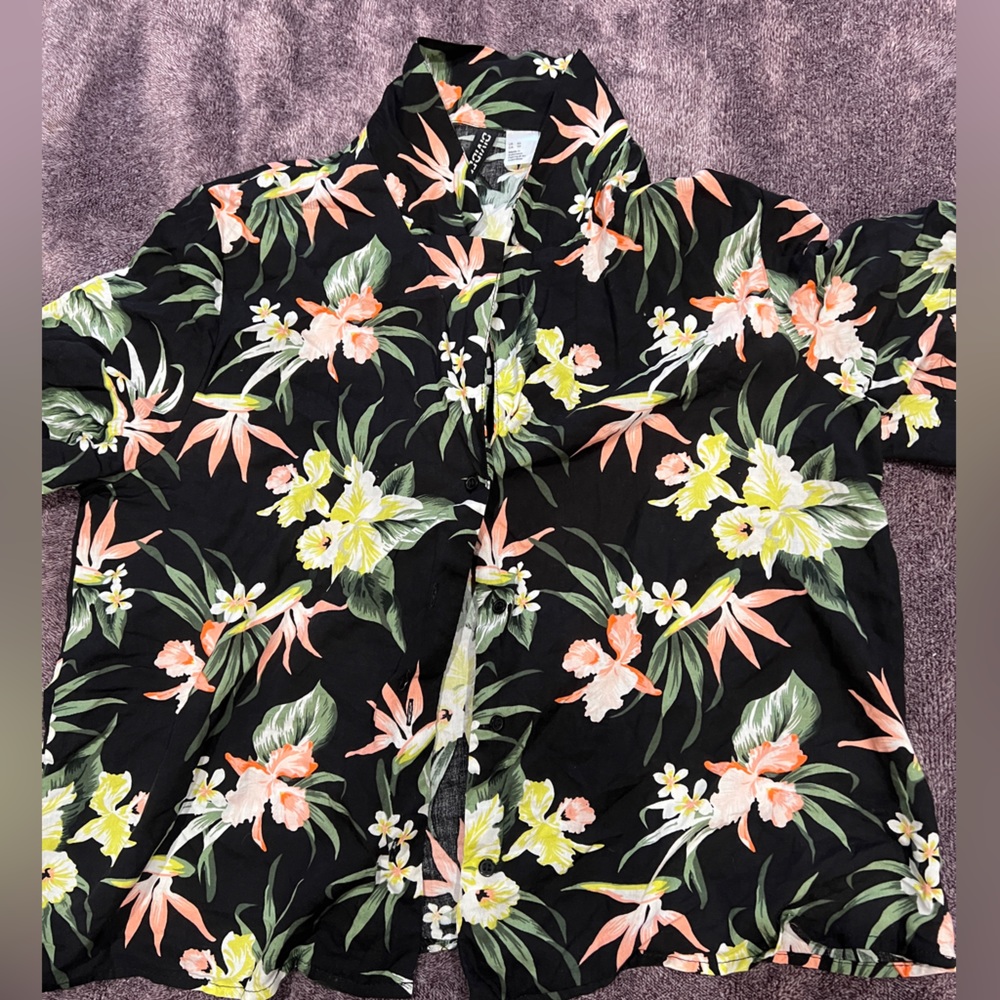 Floral button up short sleeve